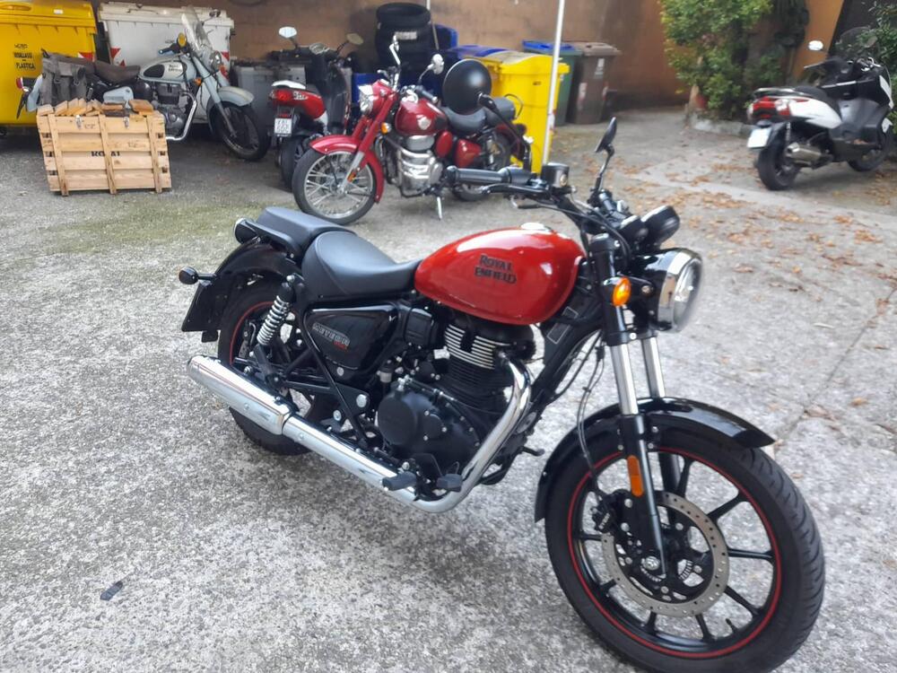 Royal Enfield Meteor 350 Fireball (2021 - 25) (2)