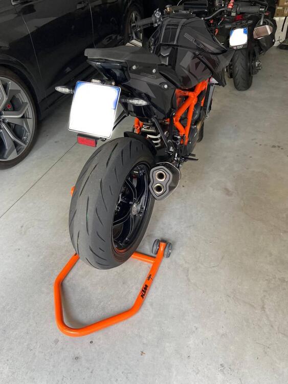 KTM 1290 Super Duke R (2022 - 23) (3)