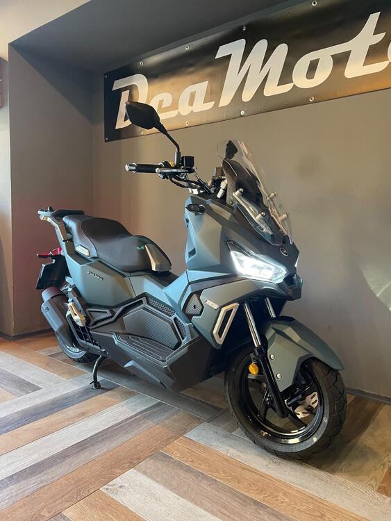 Sym ADX 125 (2025) (2)
