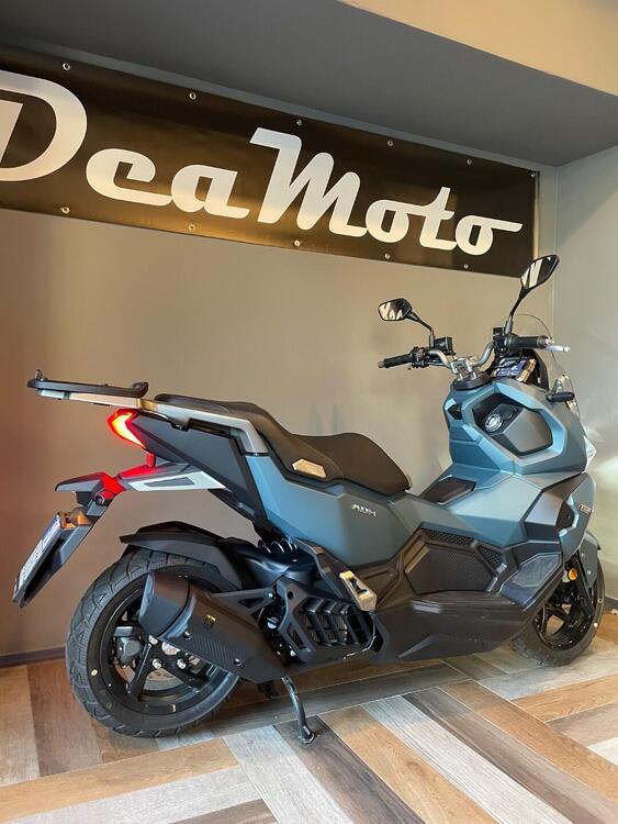 Sym ADX 125 (2025) (4)