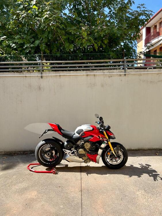 Ducati Streetfighter V4 1100 S (2021 - 22) (3)