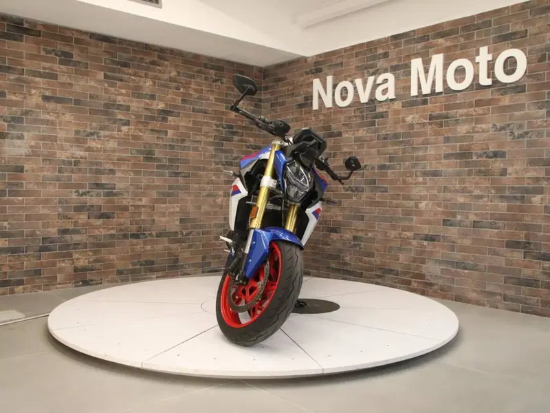 Bmw F 900 R (2025 - 26) (4)
