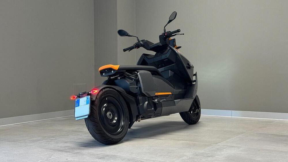 Bmw CE 04 (2021 - 25) (3)