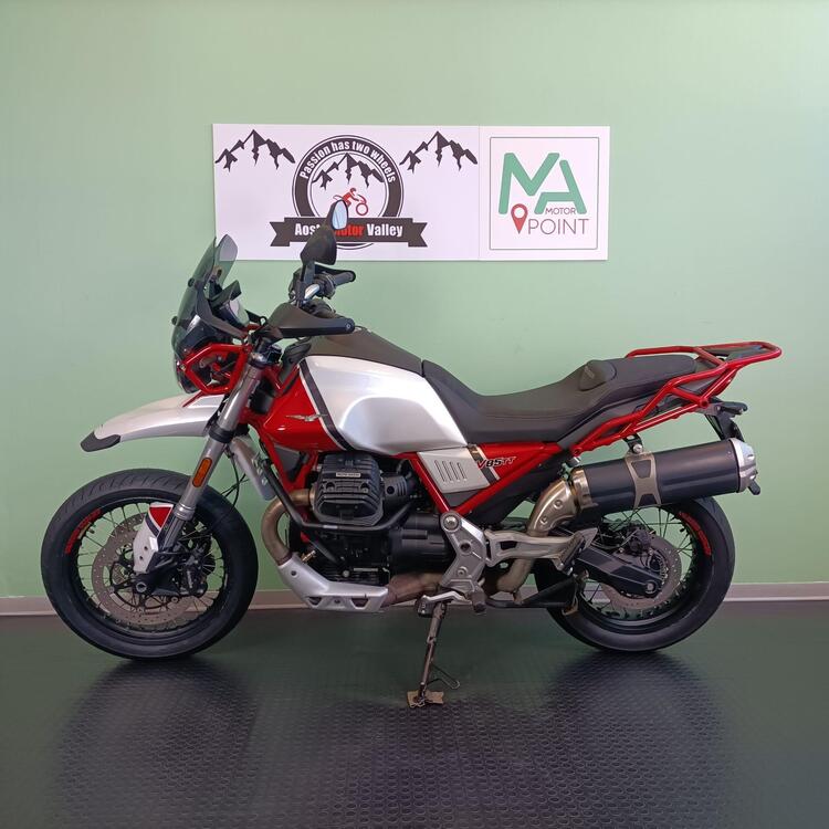 Moto Guzzi V85 TT Evocative Graphics (2019 - 20) (2)