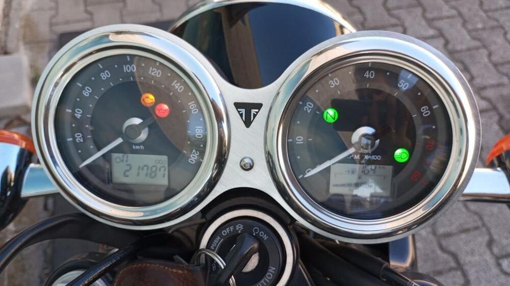 Triumph Bonneville T120 (2016 - 20) (4)