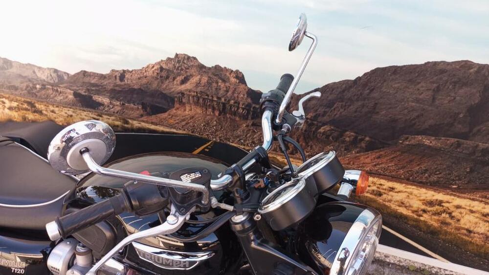 Triumph Bonneville T120 (2016 - 20) (3)