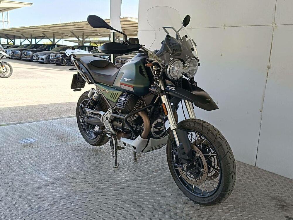Moto Guzzi V85 TT (2021 - 23) (2)