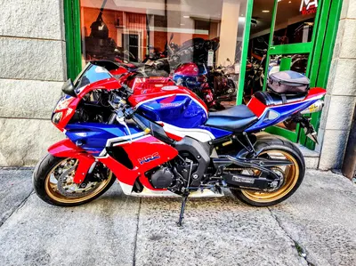 Honda CBR 1000 RR Fireblade (2006 - 07) usata