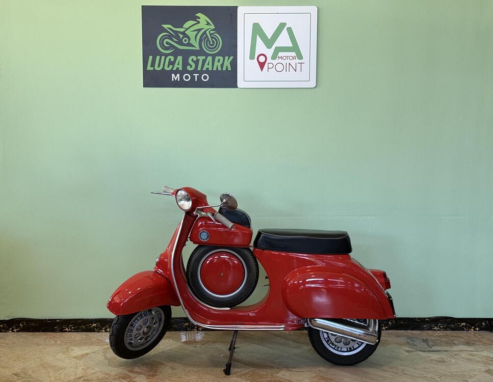 Piaggio Vespa 50 R (2)