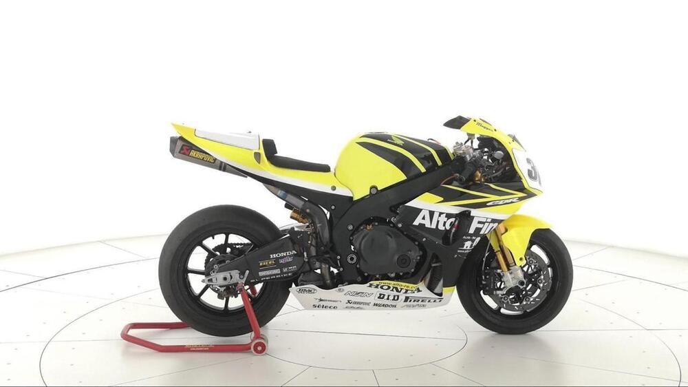 Honda CBR 1000 RR Fireblade (2006 - 07) (4)