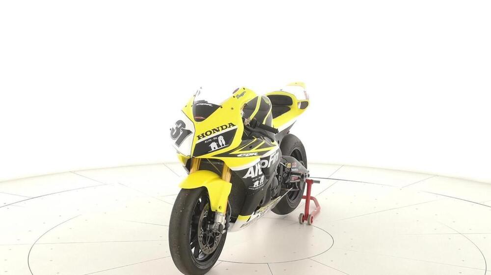 Honda CBR 1000 RR Fireblade (2006 - 07) (2)