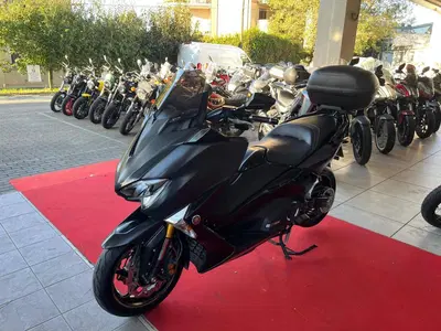 Yamaha T-Max 530 SX (2017 - 19) usata