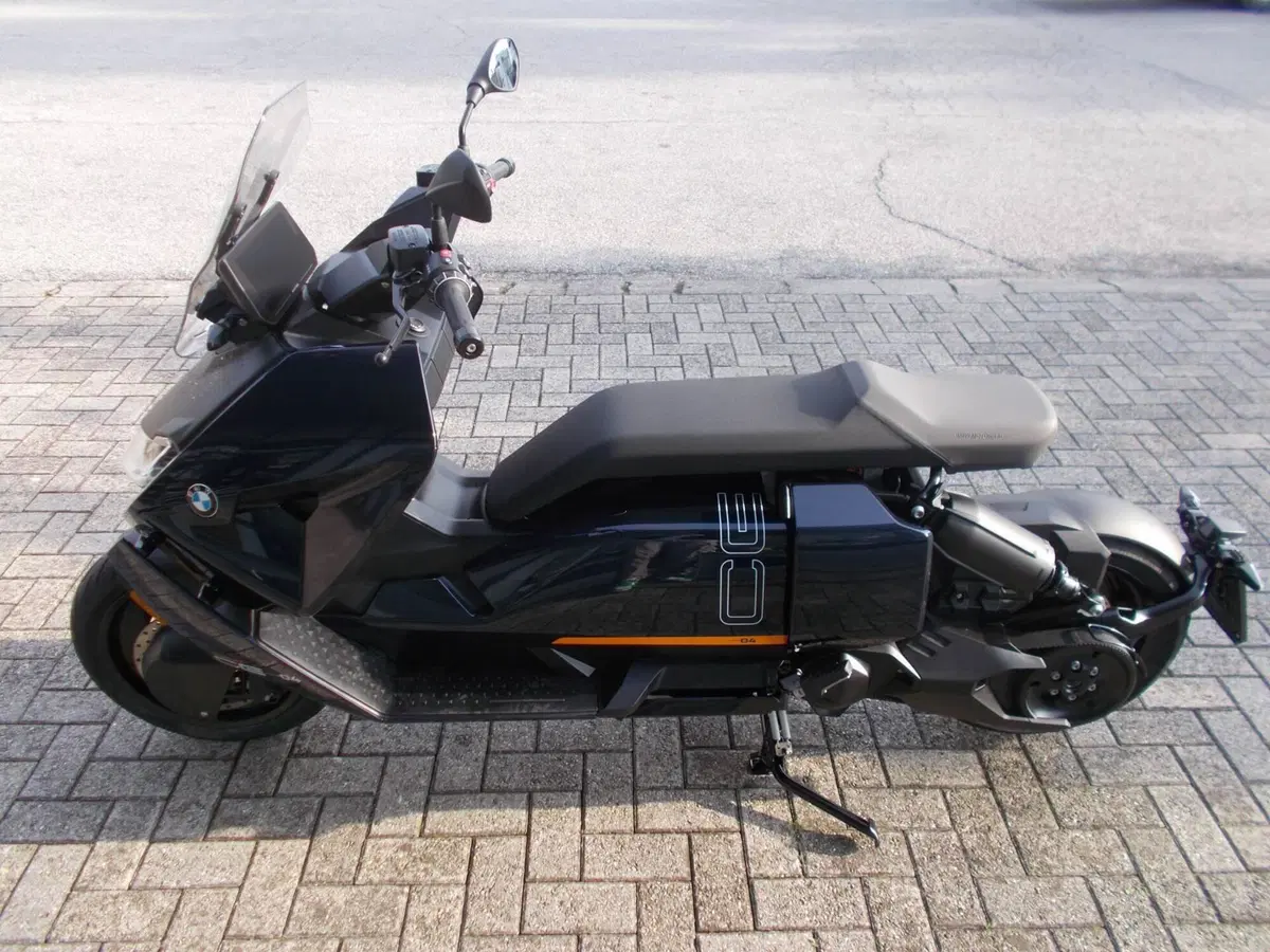 Bmw CE 04 (2021 - 25) (2)