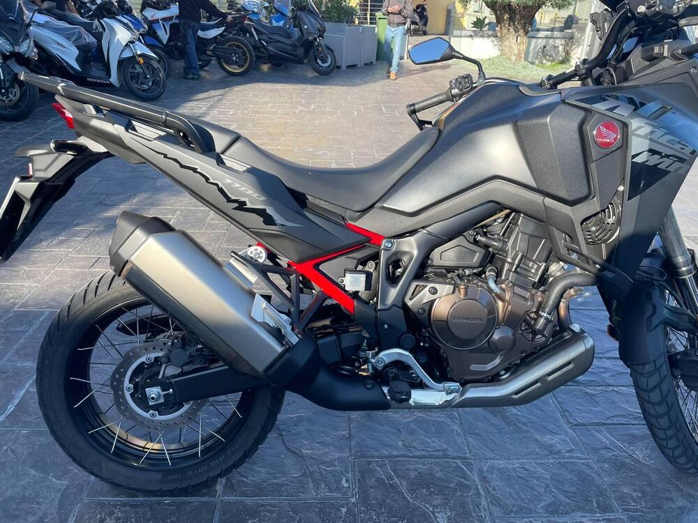 Honda Africa Twin CRF 1100L (2024 - 25) (4)