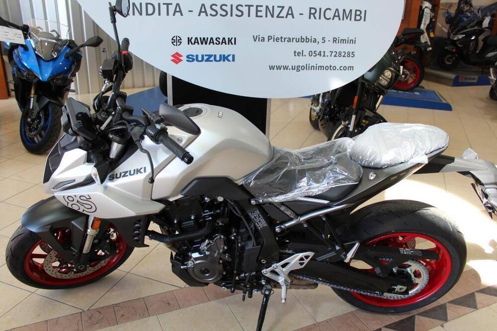 Suzuki GSX-8S (2025) (2)