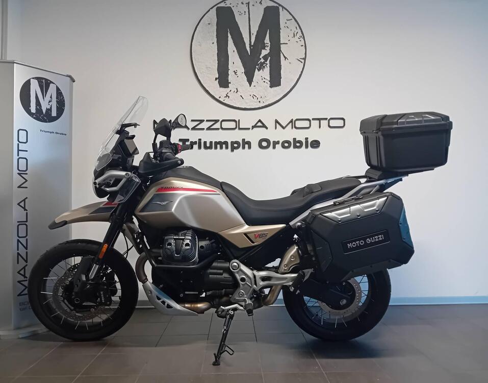 Moto Guzzi V85 TT Travel (2024 - 25) (3)