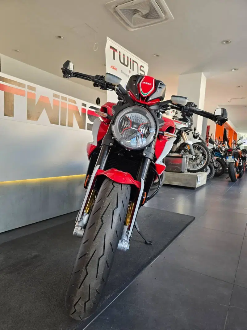 MV Agusta Dragster 800 RC SCS (2022 - 25) (13)