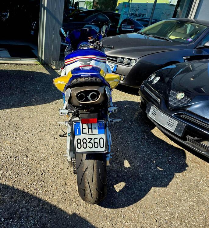 Honda CBR 1000 RR Fireblade (2004 - 05) (5)