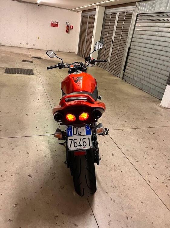 Suzuki GSR 600 (2006 - 11) (2)