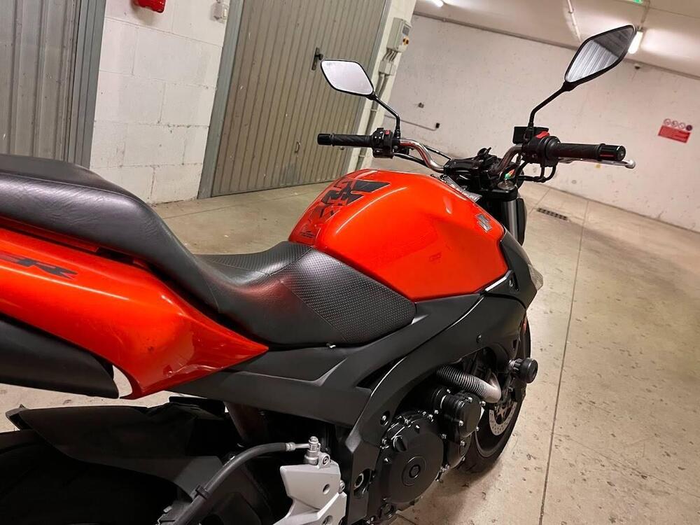 Suzuki GSR 600 (2006 - 11) (4)