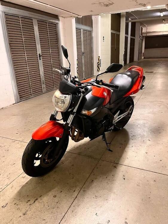 Suzuki GSR 600 (2006 - 11) (5)