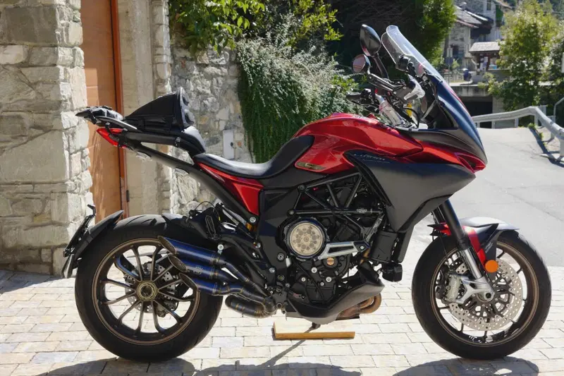 MV Agusta Turismo Veloce 800 Lusso SCS (2021 - 26)