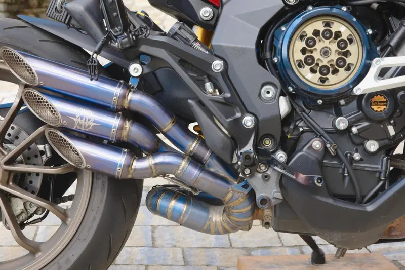 MV Agusta Turismo Veloce 800 Lusso SCS (2021 - 26) (4)