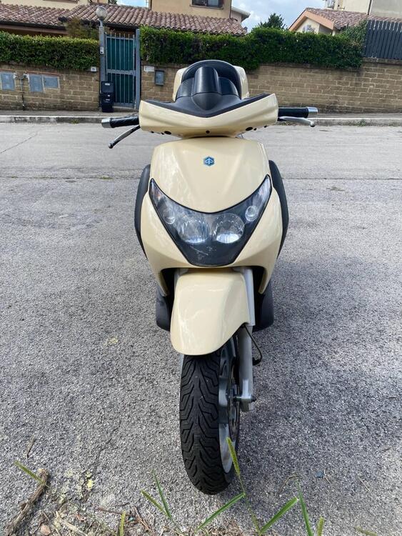 Piaggio Beverly 125 (2002 - 06) (2)