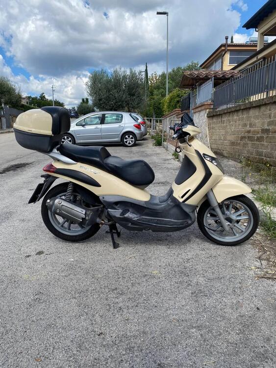 Piaggio Beverly 125 (2002 - 06) (3)