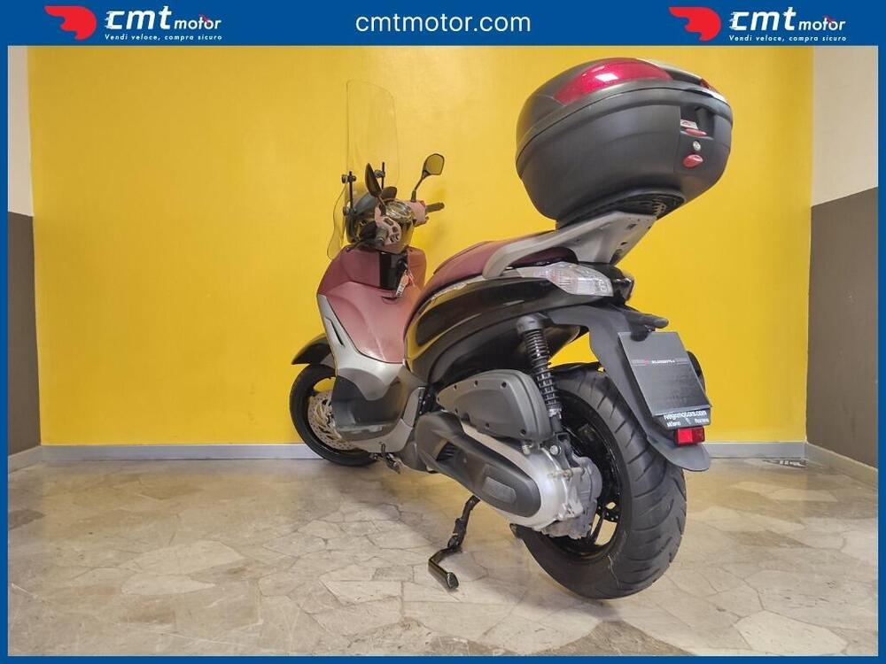 Piaggio Beverly 300 i.e. (2010 - 16) (4)