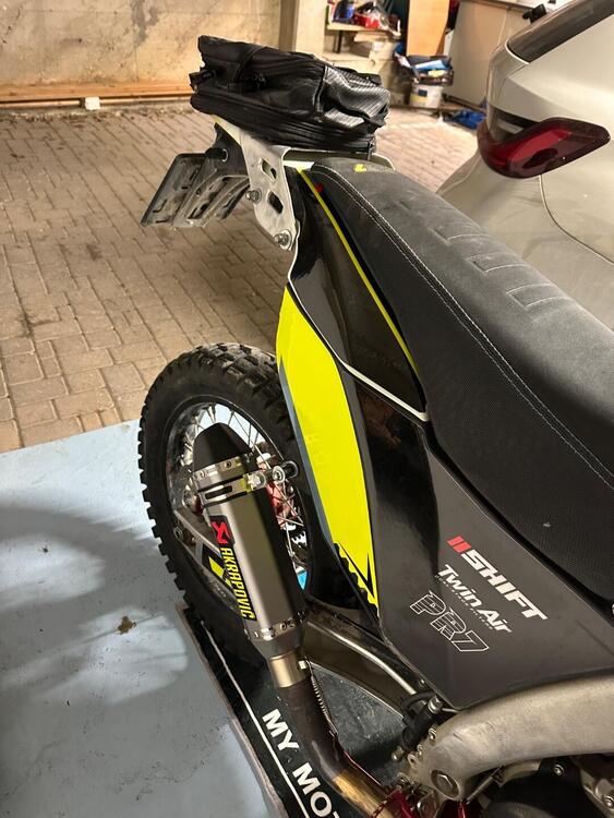 AJP PR7 650 Adventure (2021 - 24) (3)