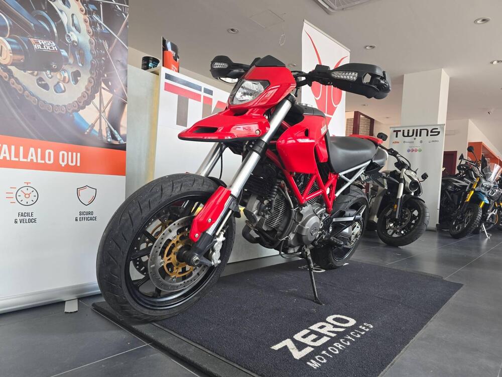 Ducati Hypermotard 796 (2012) (4)