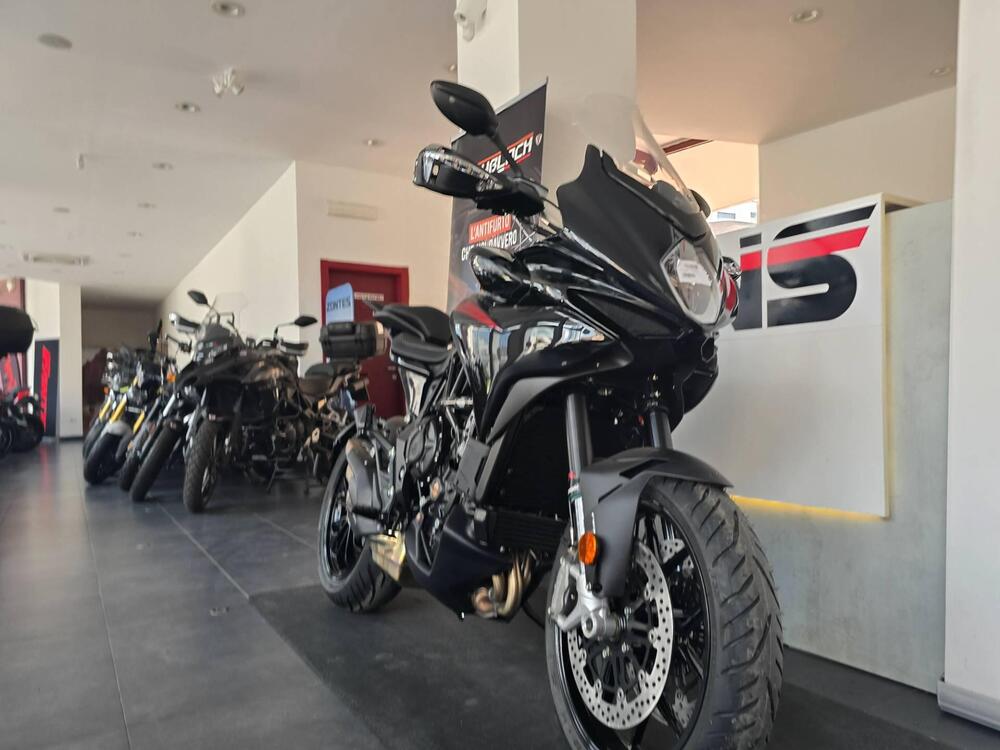 MV Agusta Turismo Veloce 800 R (2023 - 25) (2)