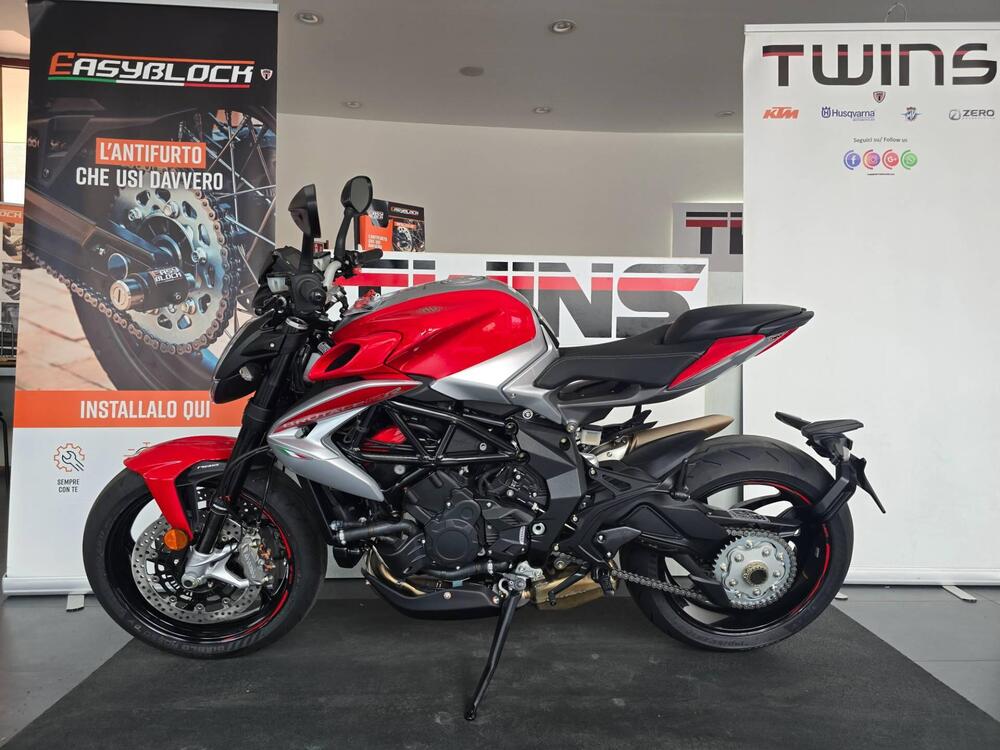 MV Agusta Brutale 800 RR Ottantesimo (2025) (5)