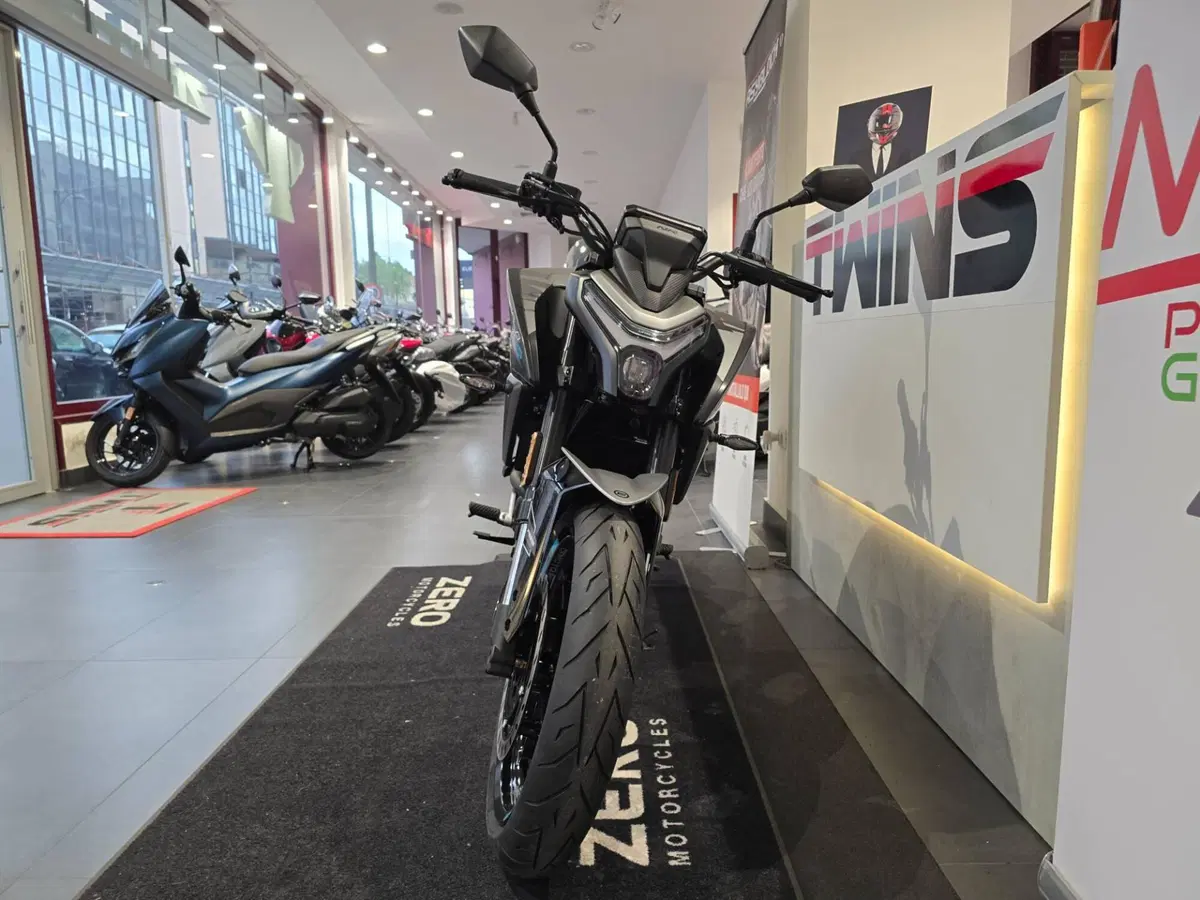 CFMOTO 125NK (2025 - 26) (3)