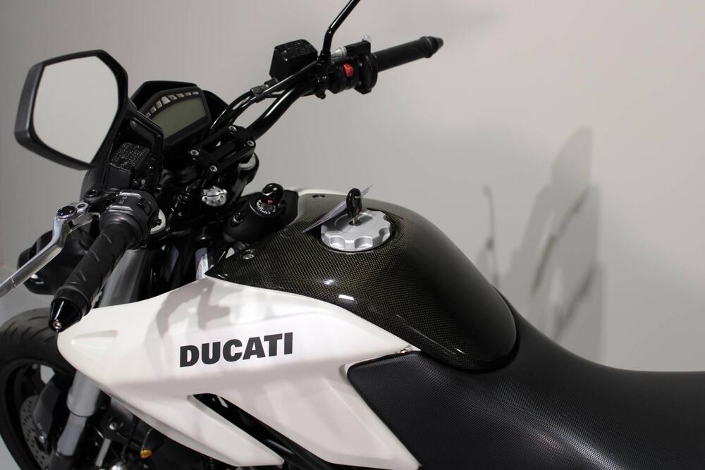 Ducati Hypermotard 796 (2012) (5)