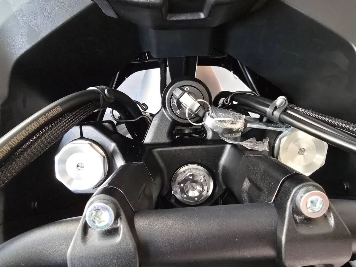 CFMOTO 700MT Adventure (2025 - 26) (10)