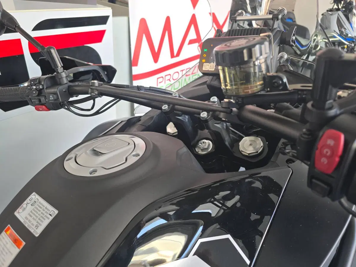 CFMOTO 700MT Adventure (2025 - 26) (11)