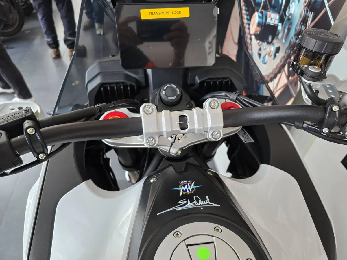 MV Agusta LXP Orioli (2024 - 26) (10)