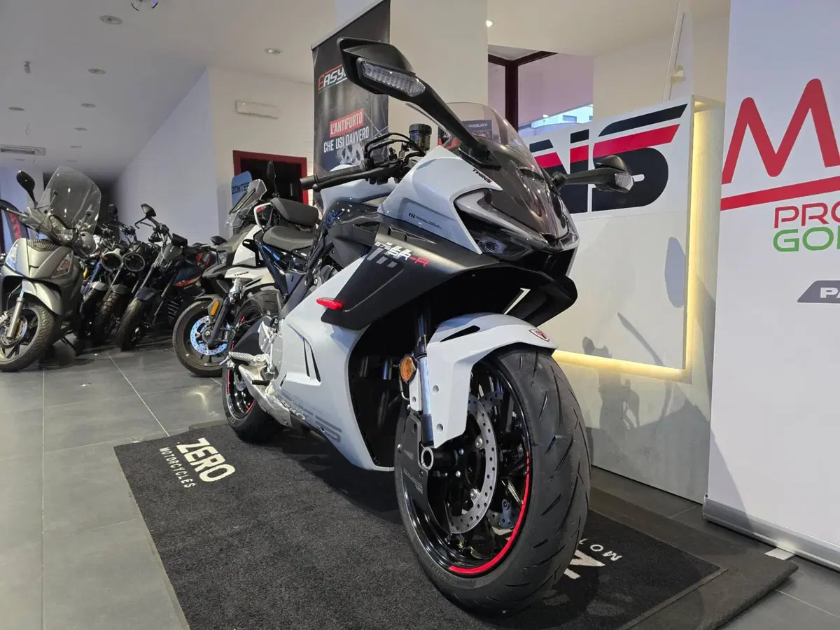 CFMOTO 675SR-R (2025 - 26) (2)