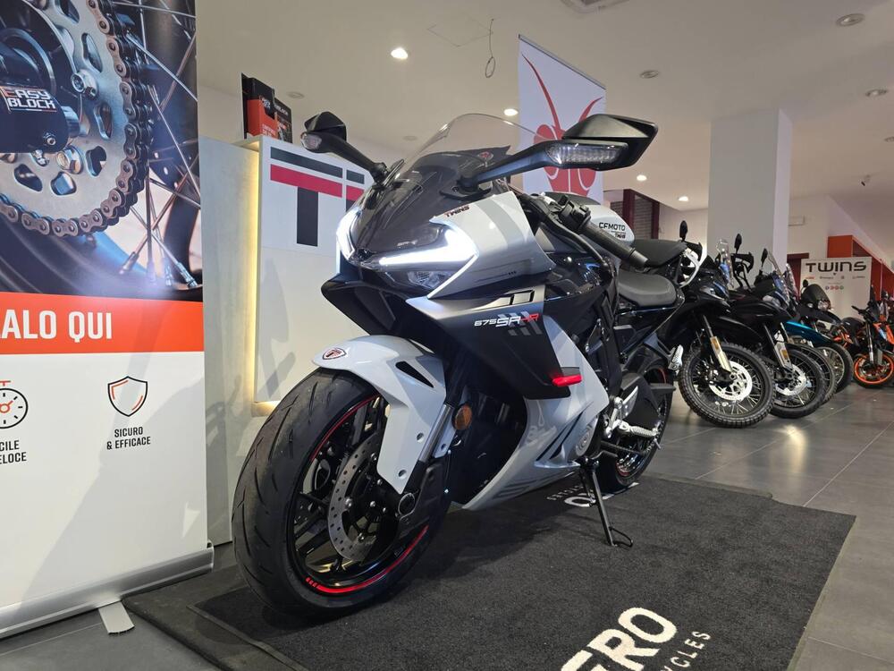 CFMOTO 675SR-R (2025) (4)