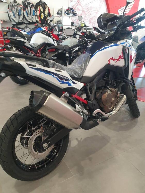 Honda Africa Twin CRF 1100L ES (2024 - 25) (2)
