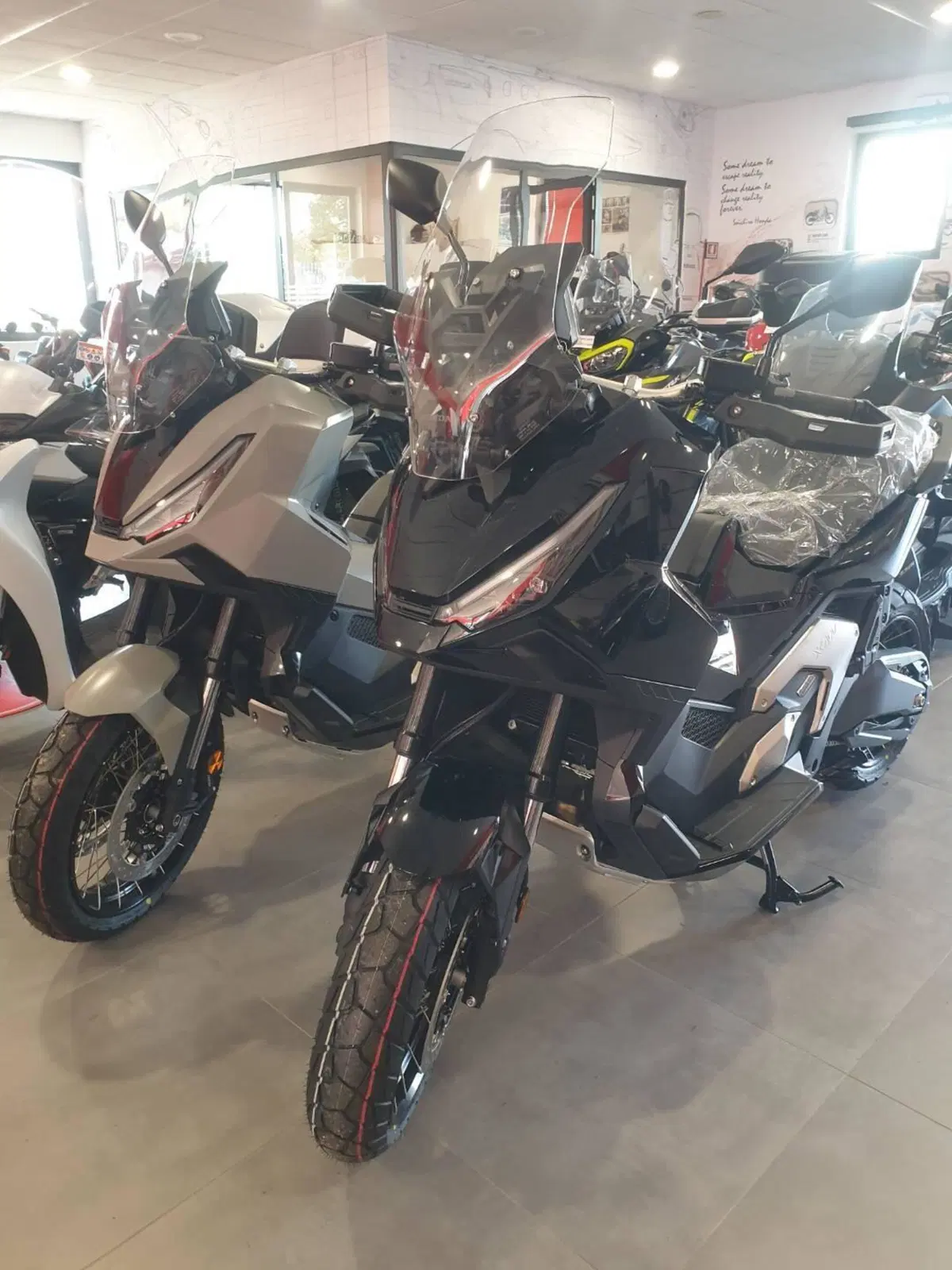 Honda X-ADV 750 (2025 - 26) (2)