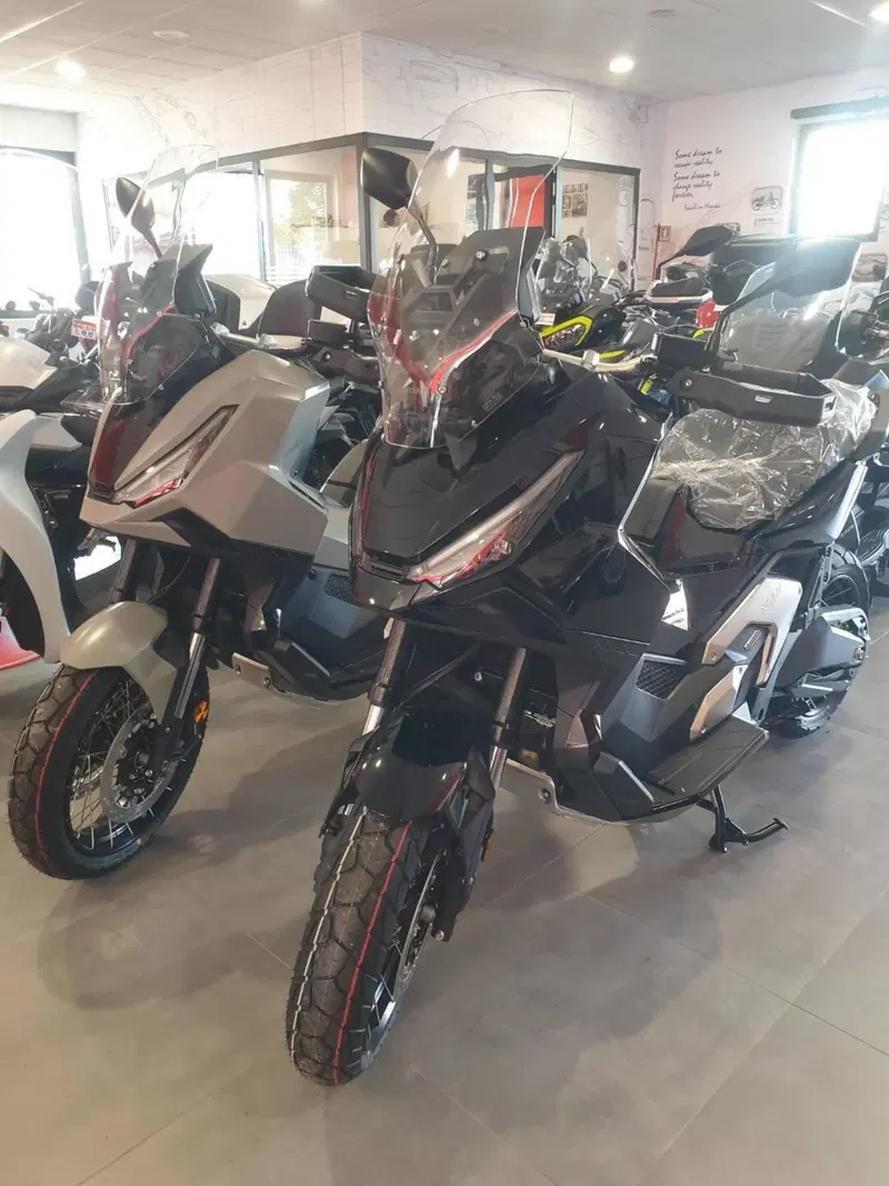 Honda X-ADV 750 (2025 - 26) (2)