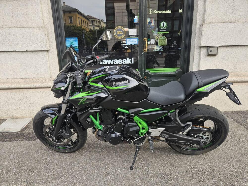 Kawasaki Z 650 (2025 - 26) (2)