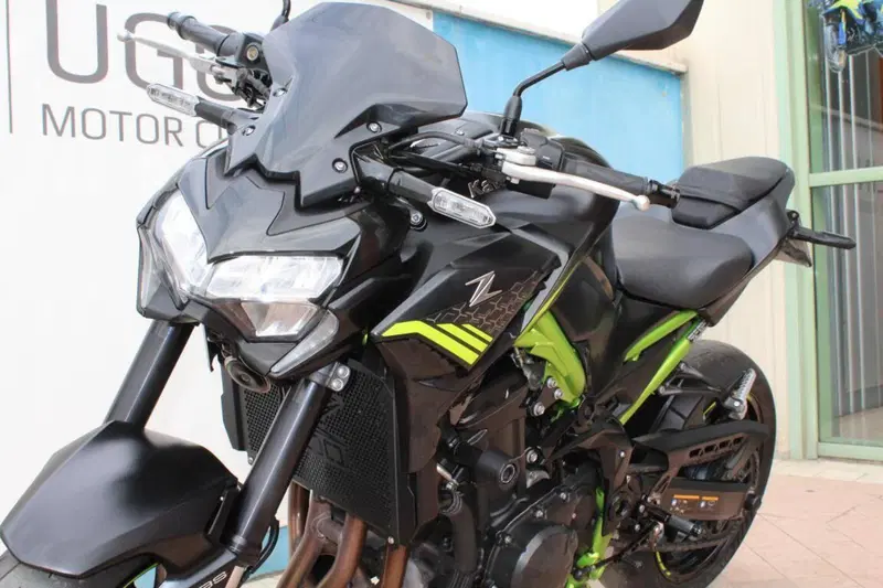 Kawasaki Z 900 (2021 - 24) (3)