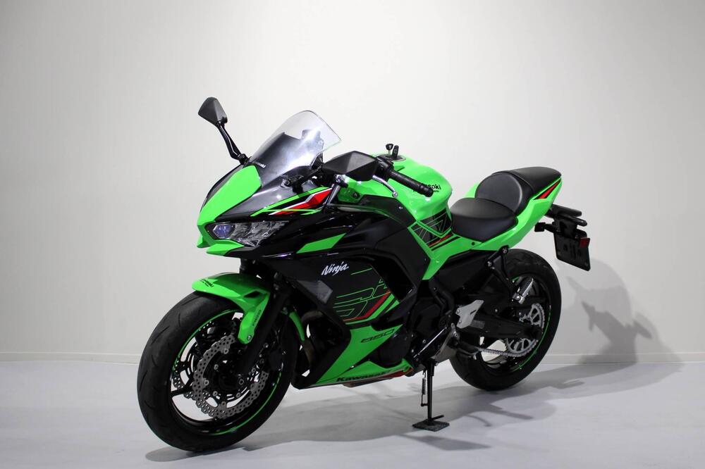Kawasaki Ninja 650 (2021 - 24) (3)