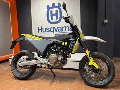 Husqvarna 701 Supermoto (2023 - 25) nuova