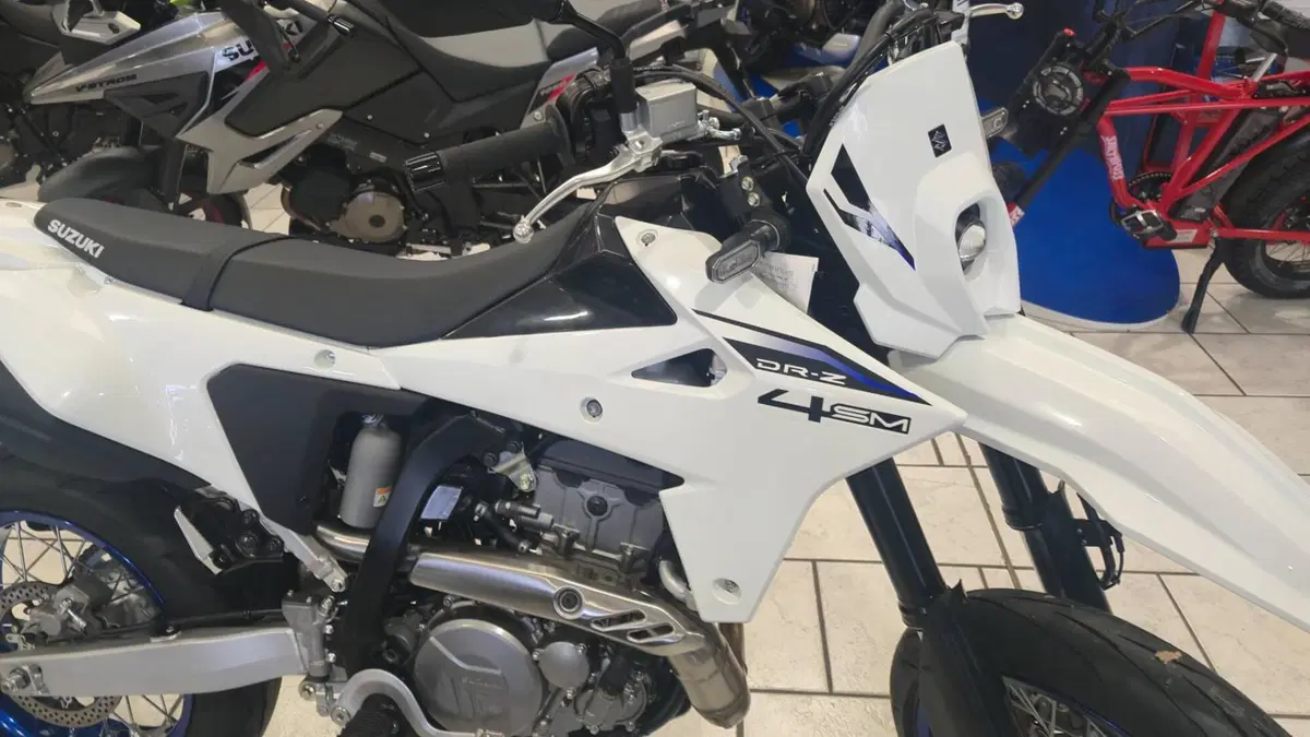 Suzuki DR-Z4SM (2025 - 26) (3)