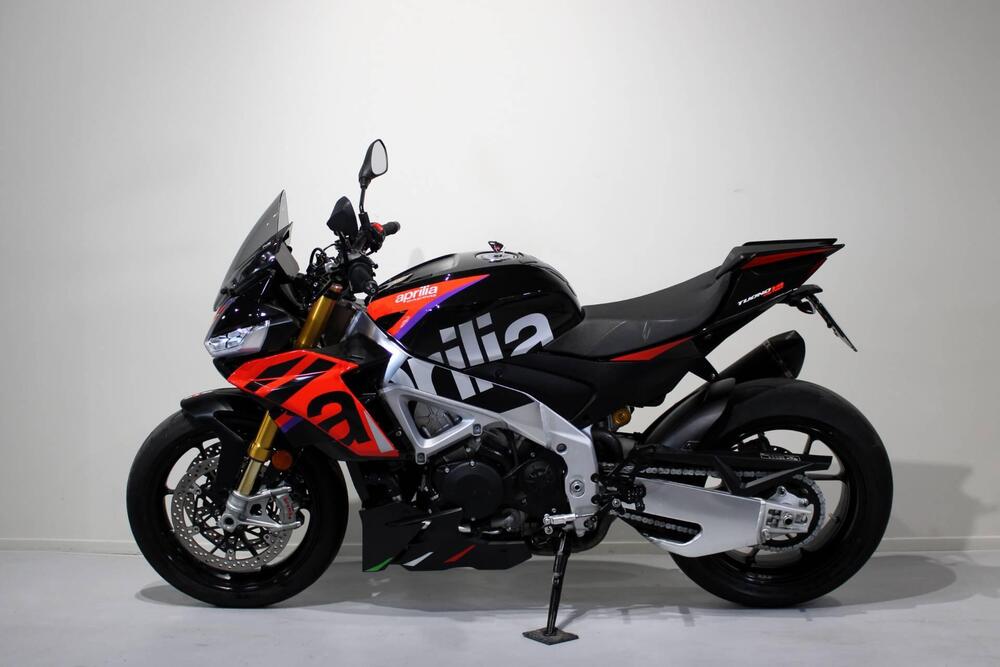 Aprilia Tuono V4 Factory (2021 - 24) (4)